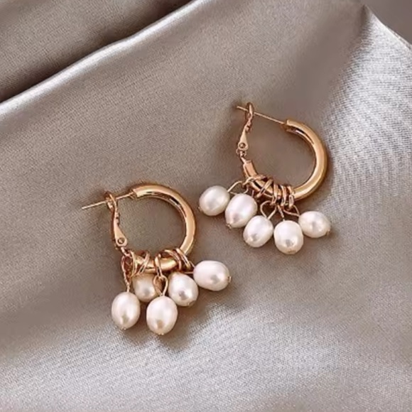 Jewelry - Gold Filled Pearl Earrings